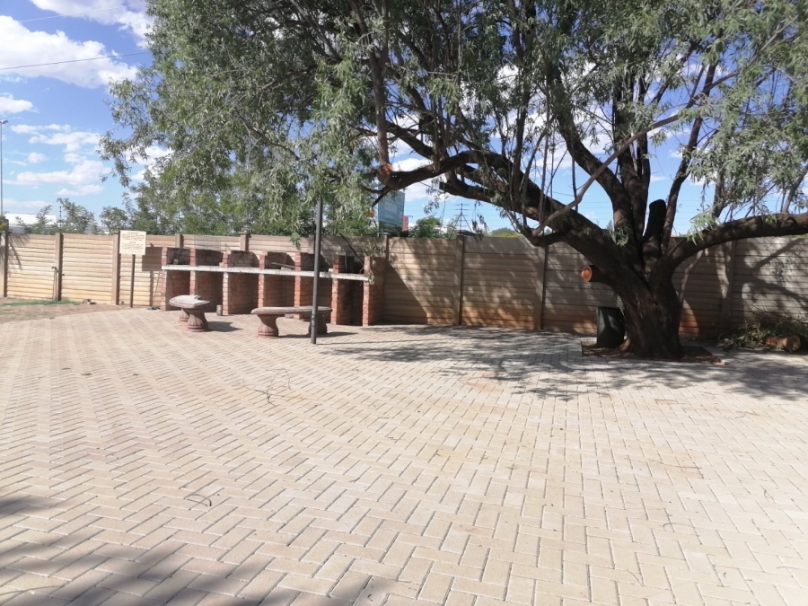 2 Bedroom Property for Sale in Langenhovenpark Free State